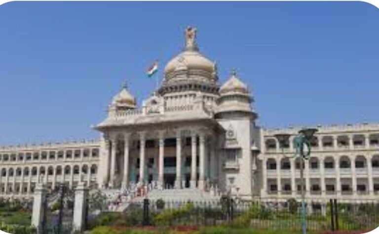 ಗುತ್ತಿಗೆ, ಹೊರಗುತ್ತಿಗೆ ನೌಕರರಿಗೆ ನಗದು ರಹಿತ ಆರೋಗ್ಯ ಯೋಜನೆ ಜಾರಿಗೊಳಿಸಿ ಸರ್ಕಾರದಿಂದ ಅಧಿಕೃತ ಆದೇಶ