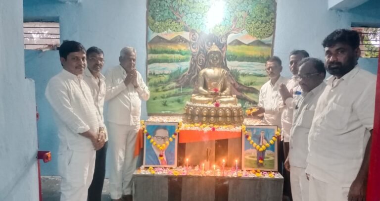 ಔರಾದ ಪಟ್ಟಣದಲ್ಲಿ ಧಮ್ಮದೀಪ ಹರಡುವ ನವಚೇತನ: ವರ್ಷಾವಾಸ ಉದ್ಘಾಟನೆಗೆ ಭಕ್ತಿ ಹಾಗೂ ಜಾಗೃತಿಯ ಶ್ರದ್ಧಾಂಜಲಿ