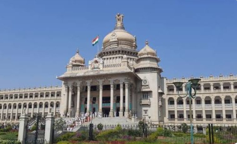 ಜಿಲ್ಲಾ ಮತ್ತು ತಾಲ್ಲೂಕು ಪಂಚಾಯತಿಗಳಲ್ಲಿ ಕರ್ತವ್ಯ ನಿರ್ವಹಿಸುತ್ತಿರುವ ವಿವಿಧ ಯೋಜನೆ ಅಧಿಕಾರಿಗಳ ಮತ್ತು ಸಿಬ್ಬಂದಿಗಳ ಎರಡನೇ ತ್ರೈಮಾಸಿಕ ಅವಧಿ ವೇತನ ಸರ್ಕಾರ ಆದೇಶ