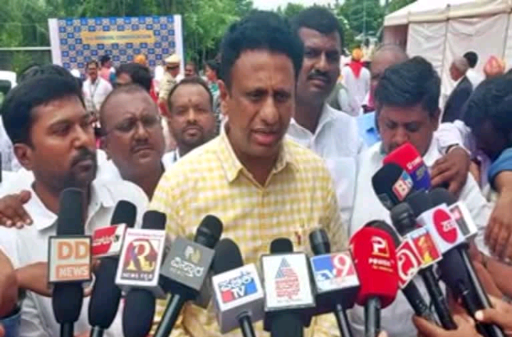 ಅತಿಥಿ’ಗಳ ನೇಮಕಕ್ಕೆ ಕೋರ್ಟ್ ತಡೆ’