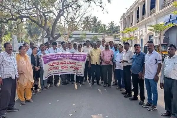 ಜಿಪಂ ವ್ಯಾಪ್ತಿಗೆ ಪಿಯು ಡಿಡಿ ಕಚೇರಿ ವರ್ಗಕ್ಕೆ ವಿರೋಧ