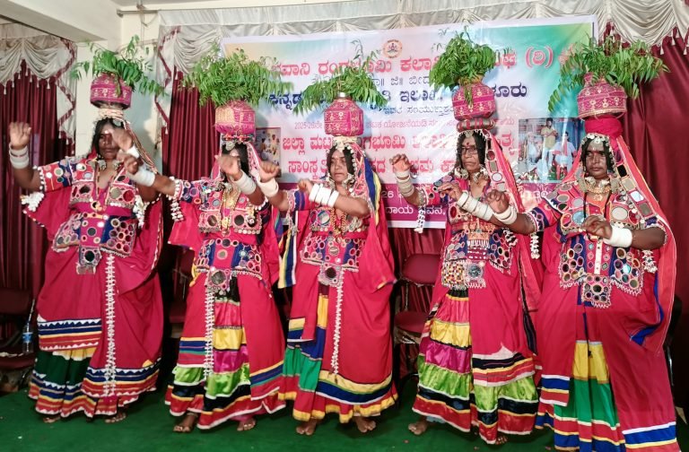 ಜೈ ಭವಾನಿ ರಂಗಭೂಮಿ ಕಲಾವಿದರ ಸಂಘದಿoದ ಸಾಂಸ್ಕೃತಿಕ ಜಾನಪದ ಕಾರ್ಯಕ್ರಮ