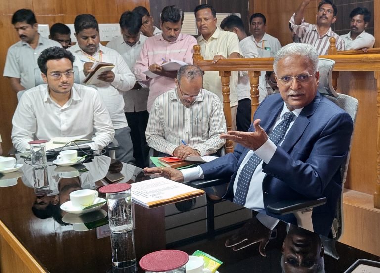 ಜಿಲ್ಲೆಯ ಅಭಿವೃದ್ಧಿಗೆ ಶ್ರಮಿಸಿ: ಲೋಕಾಯುಕ್ತ ನ್ಯಾಯಮೂರ್ತಿ ಬಿ.ಎಸ್.ಪಾಟೀಲ್