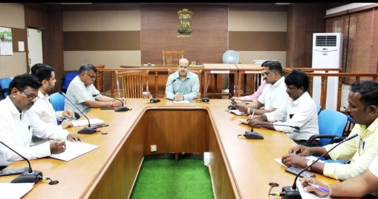 ಮತದಾರರ ಪಟ್ಟಿ ಪರಿಷ್ಕರಣೆ: ಮಾನ್ಯತೆ ಪಡೆದ ರಾಜಕೀಯ ಪಕ್ಷಗಳ ಪ್ರತಿನಿಧಿಗಳೊಂದಿಗೆ ಜಿಲ್ಲಾಧಿಕಾರಿಗಳ ಮಹತ್ವದ ಸಭೆ