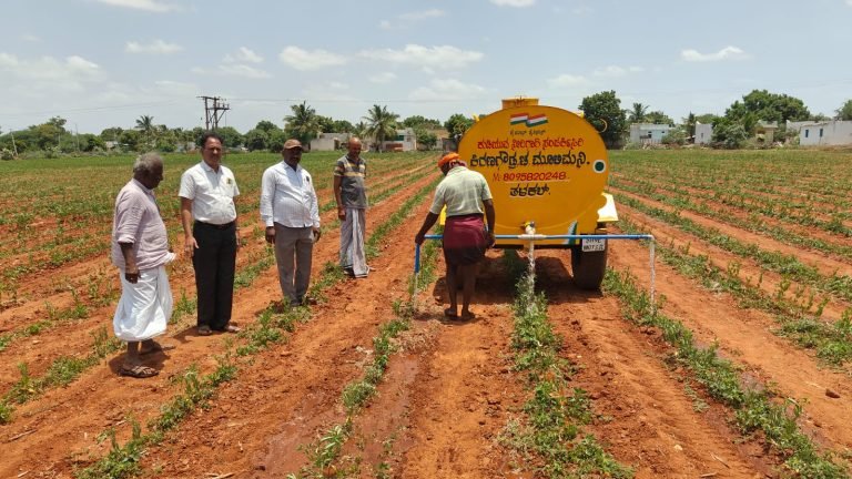 ತೊಗರಿ ಬೆಳೆಯ ಸಂರಕ್ಷಣೆಗೆ ರೈತರ ಸಾಹಸ:ಕೊಪ್ಪಳ ಕೃಷಿ ವಿಸ್ತರಣಾ ಶಿಕ್ಷಣ ಕೇಂದ್ರದಿಂದ ಸಲಹೆ